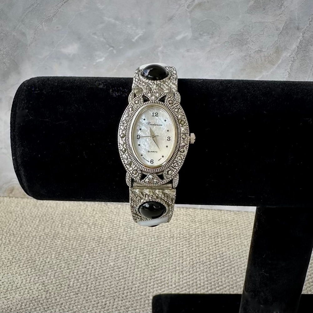 💖Vintage Silver-Tone Art Deco Watch – Onyx & Marcasite Elegance